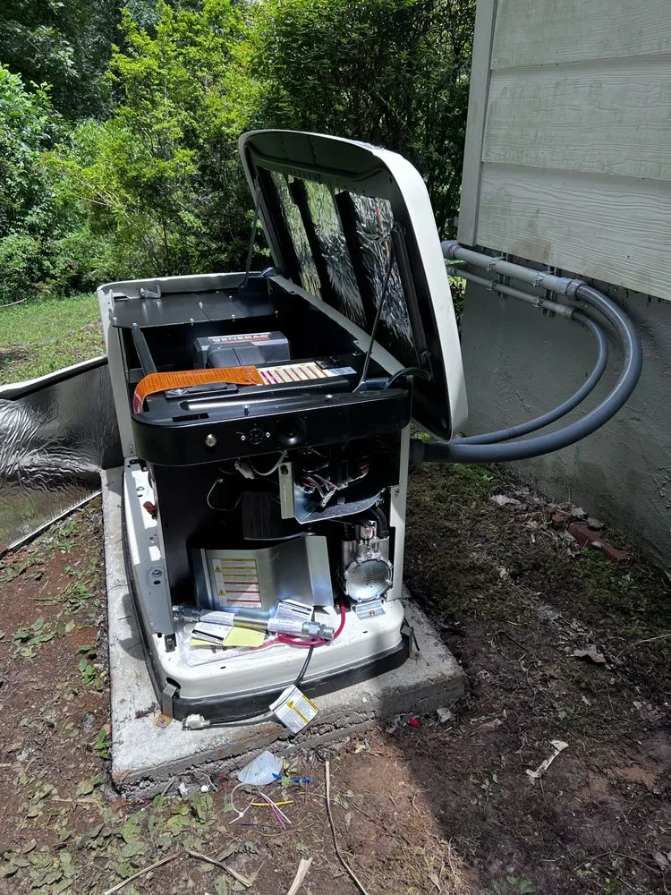 Expert electrician providing electrical repair in , 