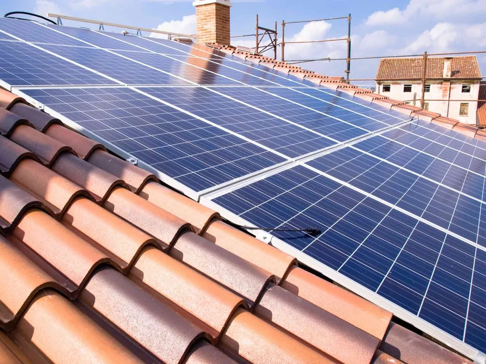 Slide of Quality Electric and Solar