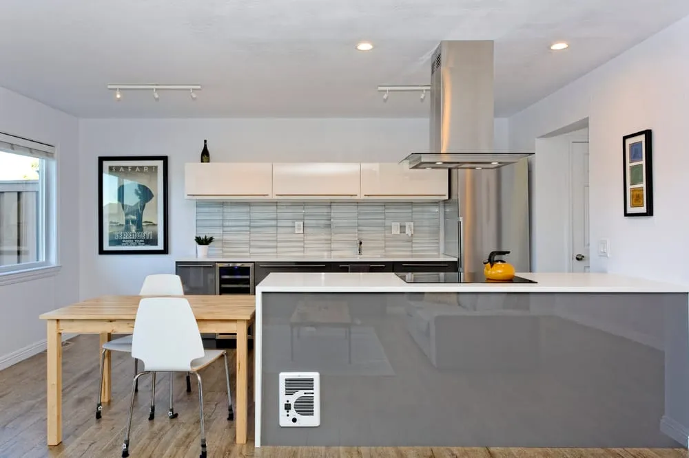 Slide of Quaweay Electric