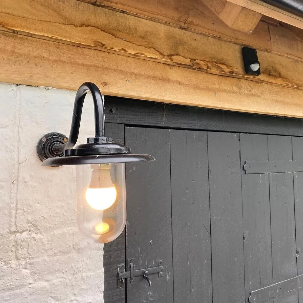 Slide of Queen Electrical Services