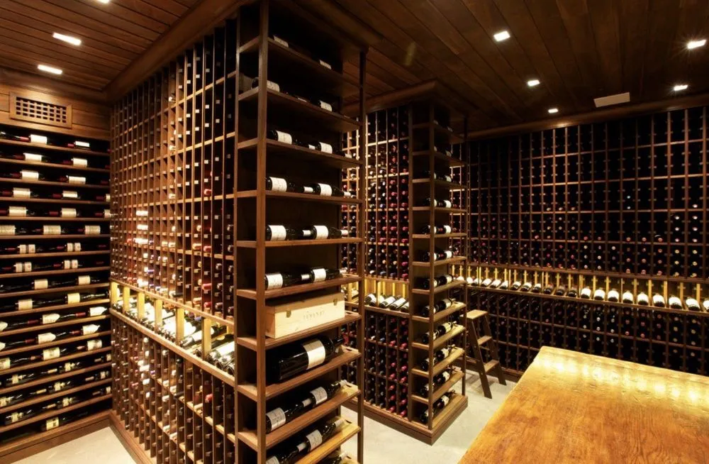 Slide of Quinlan Electric