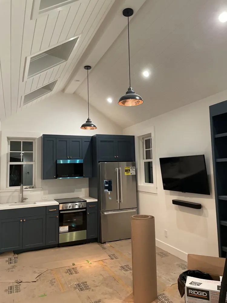 Slide of Quinn Electric