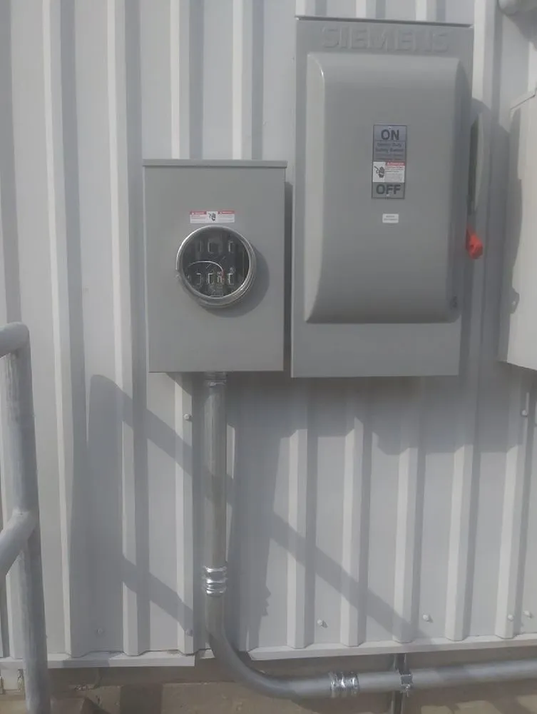 Slide of Quintanilla Electric