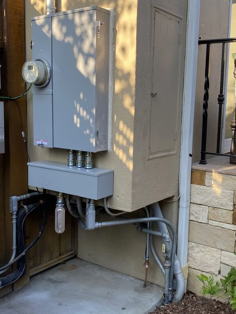 Slide of Quintanilla Electric