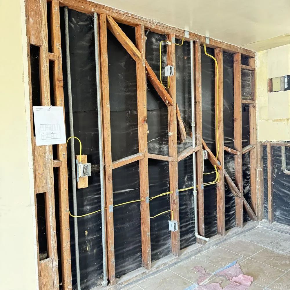 Slide of Quintanilla Electric