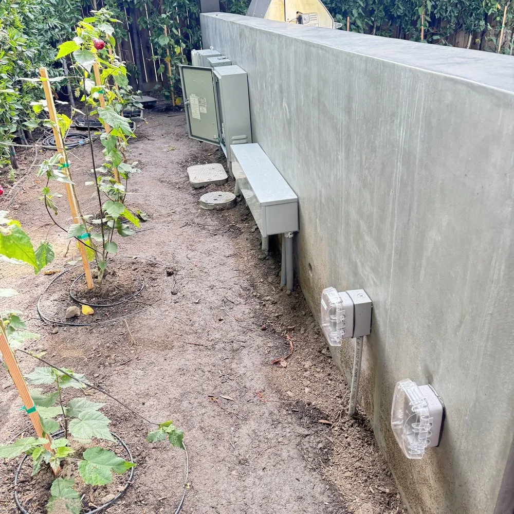 Slide of Quintanilla Electric