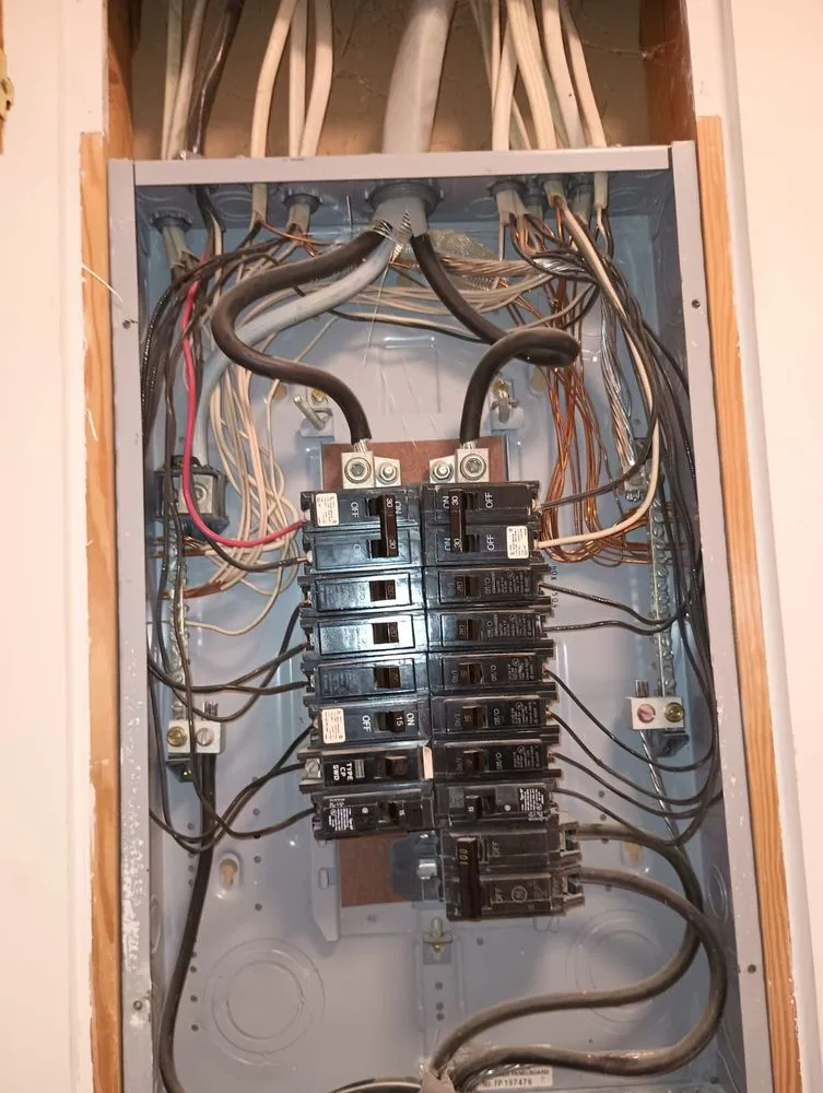 Slide of Quintanilla’s Electical & Painting Services