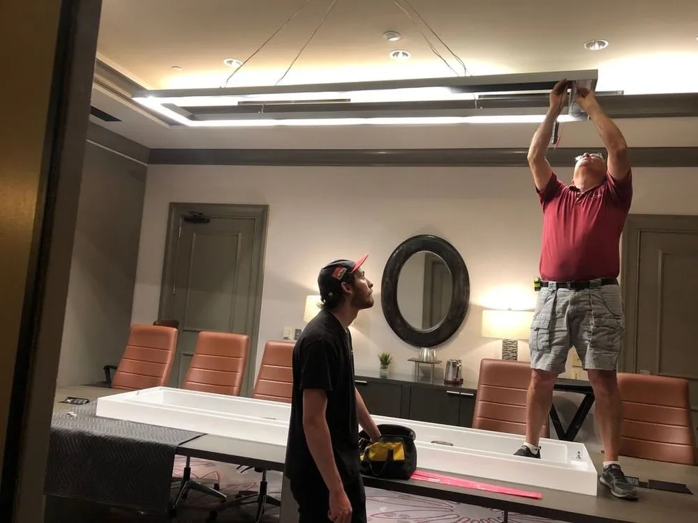 Slide of R-----e E--------l