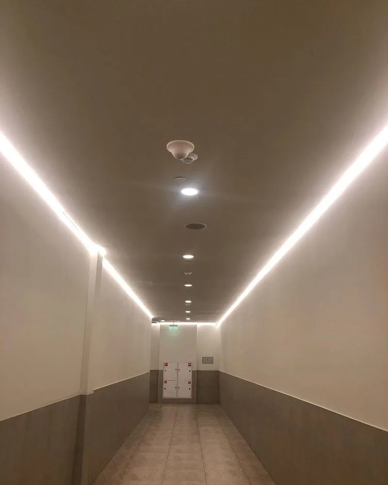 Slide of R-----e E--------l