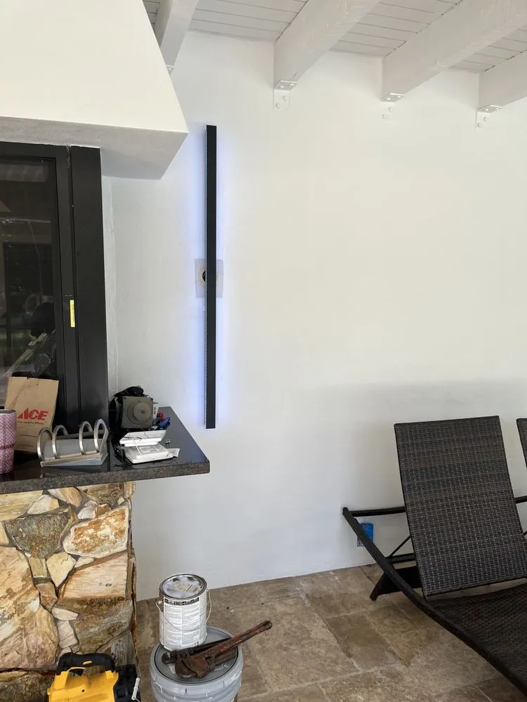 Slide of R & E Electrical