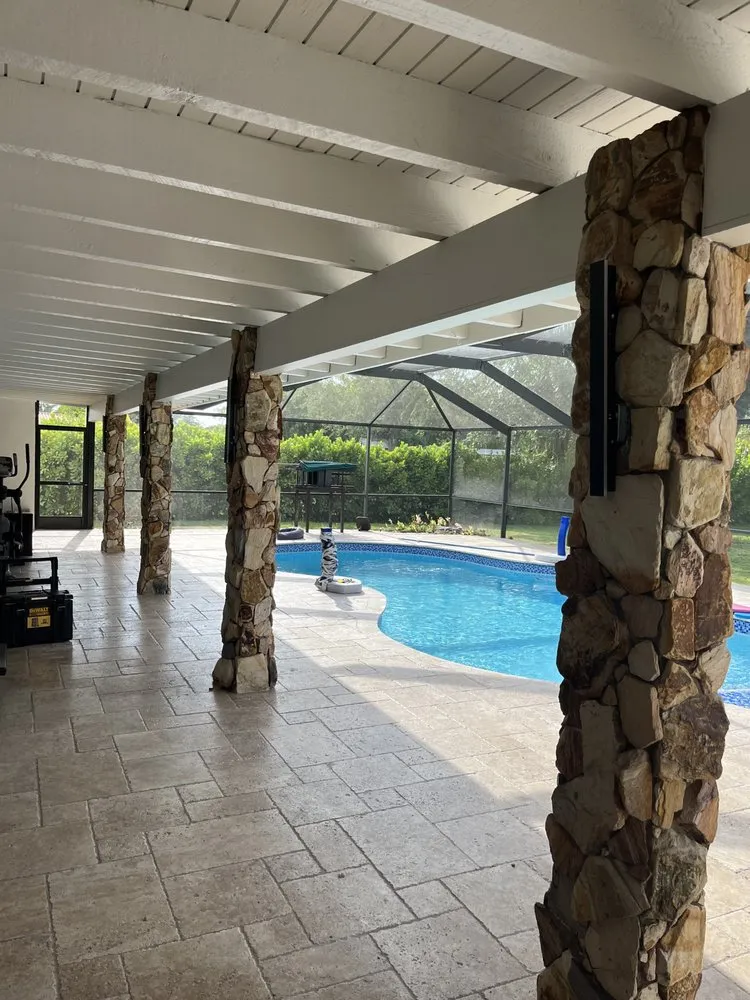 Slide of R & E Electrical