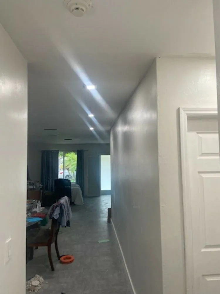 Professional electrical repair service in Sunny Isles Florida, FL - R & E Electrical Services
