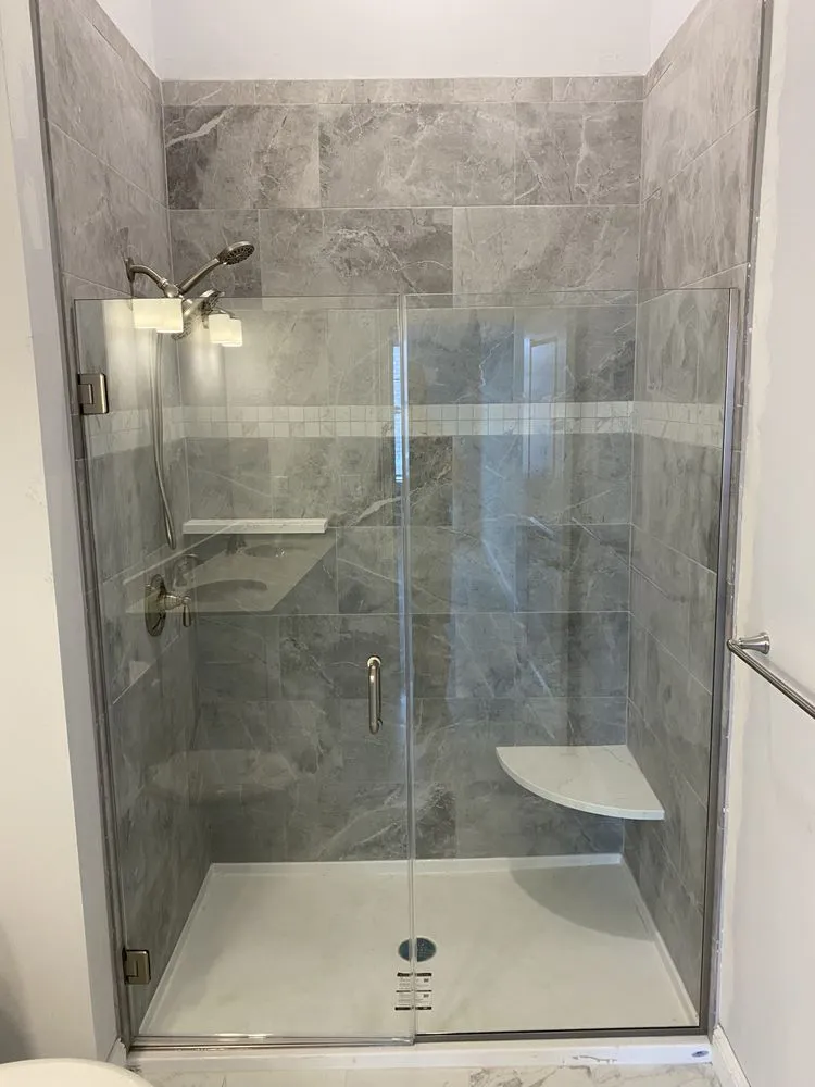 Slide of R & G Construction