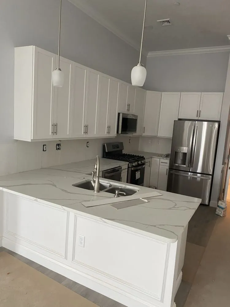 Slide of R & G Construction