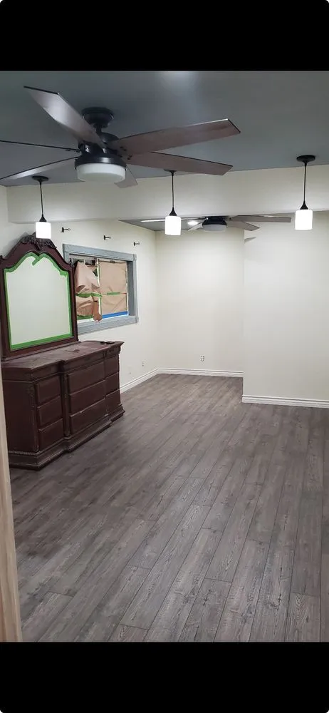 Slide of R & G Electric