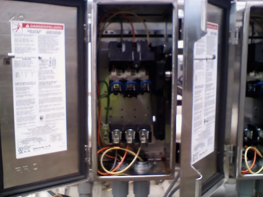 Slide of R & G Electrical Contractors