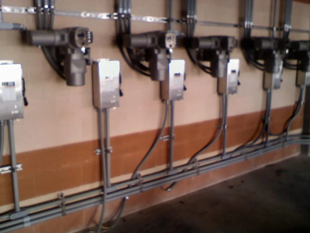 Slide of R & G Electrical Contractors