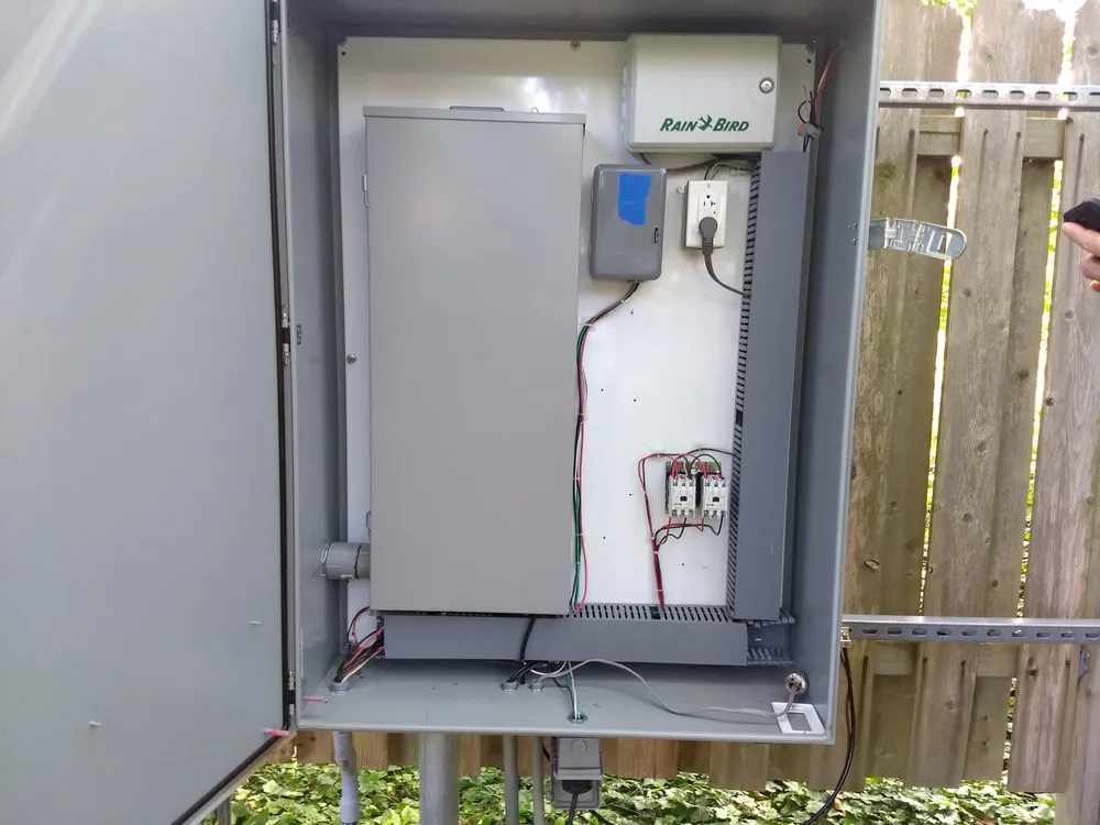 Slide of R & G Electrical Contractors