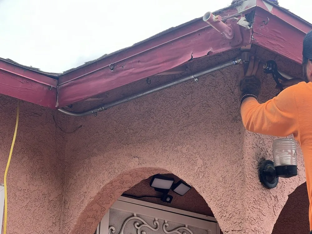 Slide of R & J Electric