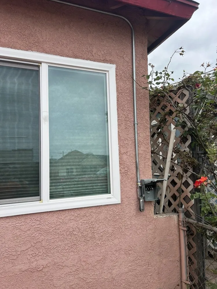 Slide of R & J Electric