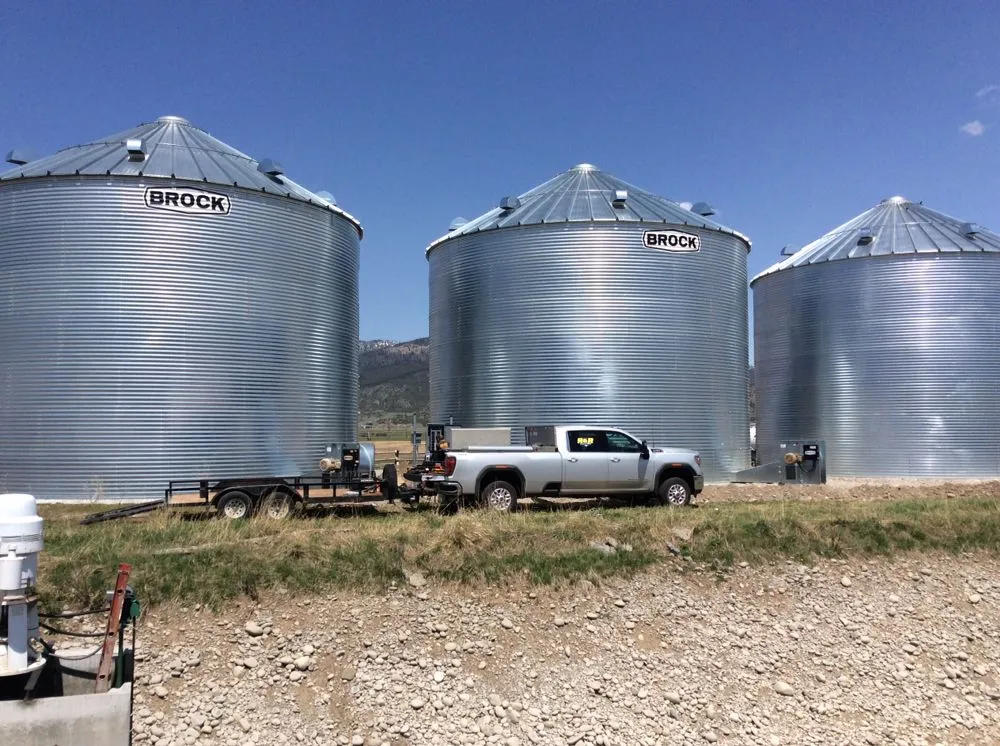 Slide of R & R Electric