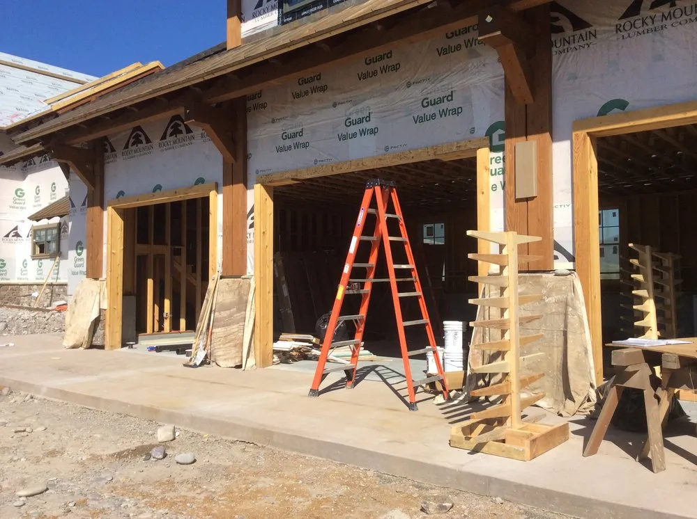 Slide of R & R Electric