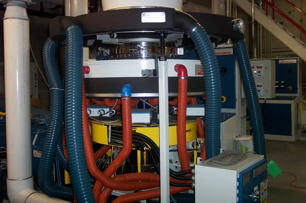 Slide of R & R Electric Service