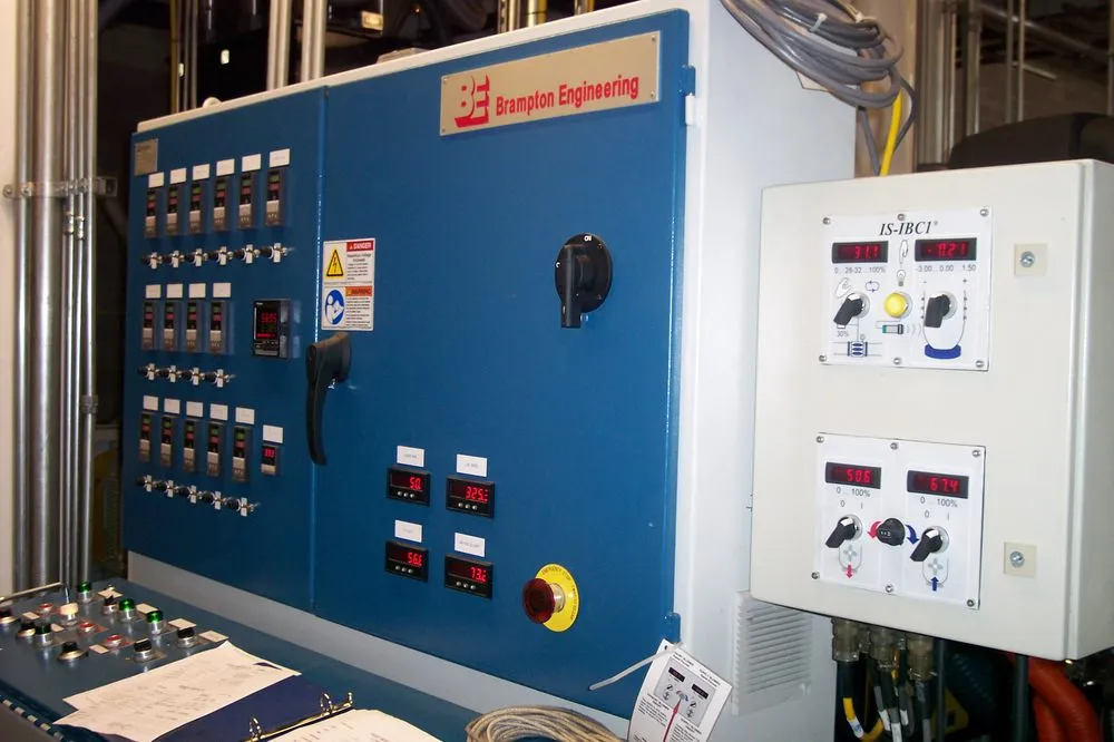 Slide of R & R Electric Service