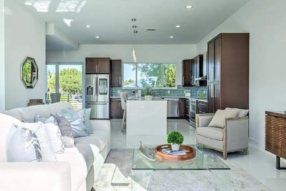 Slide of R & R Electrical Enterprises