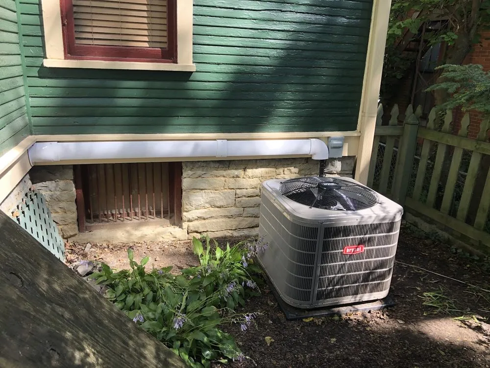 Slide of R & T Yoder