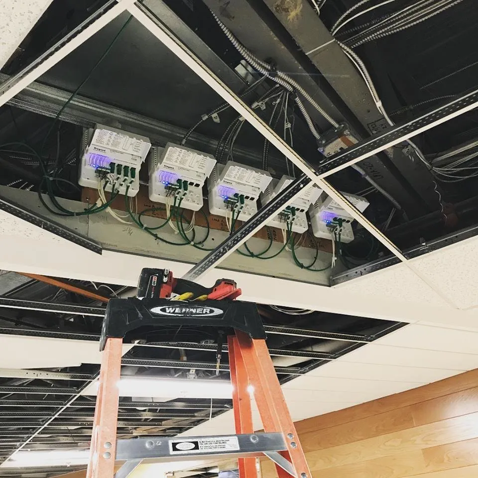 Slide of R & T Yoder Electric, Inc - N High Street Columbus