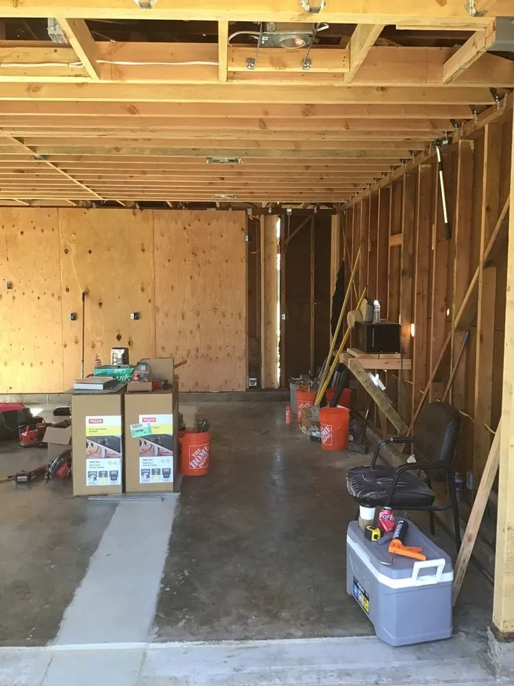 Licensed wiring installation in ,  by R E S Residencial General Construction