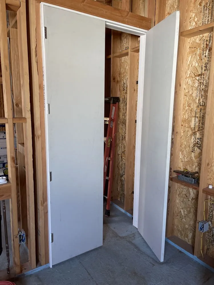 Slide of R E S Residencial General Construction