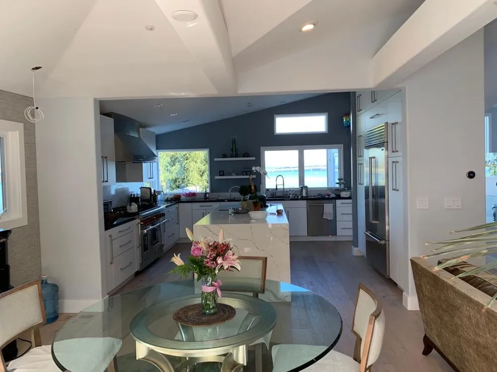 Reliable electrician providing panel upgrade in ,