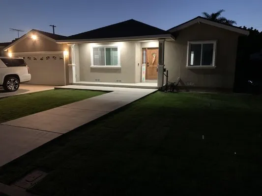 R G E Construction Logo