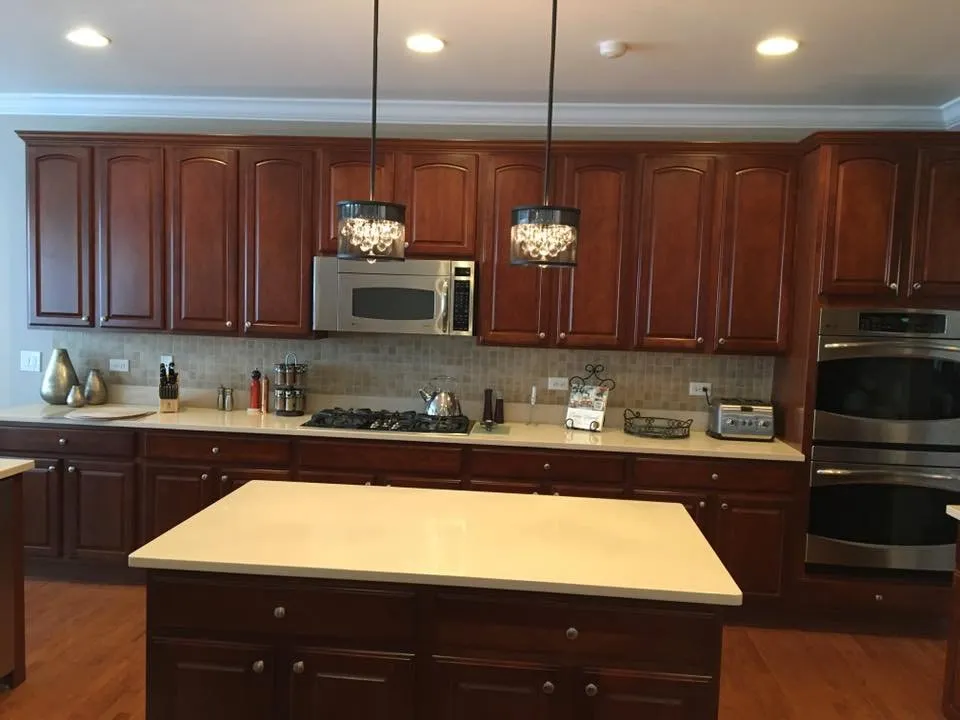 Slide of R Guys Electric