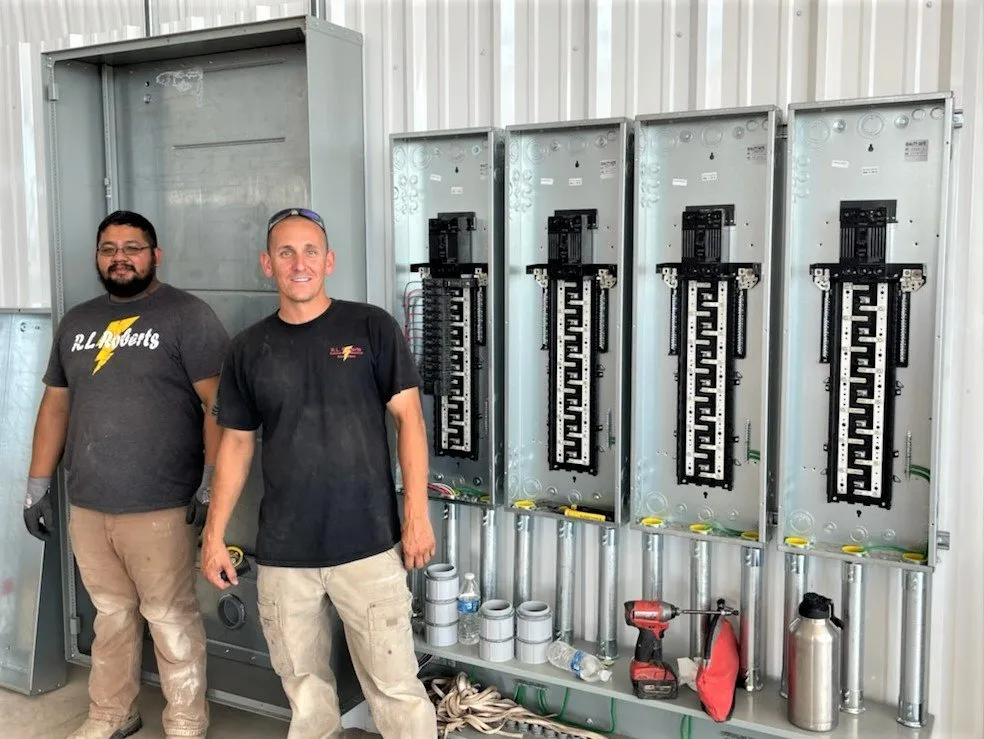 Reliable circuit breaker repair in , by R L Roberts Electrical Contractors