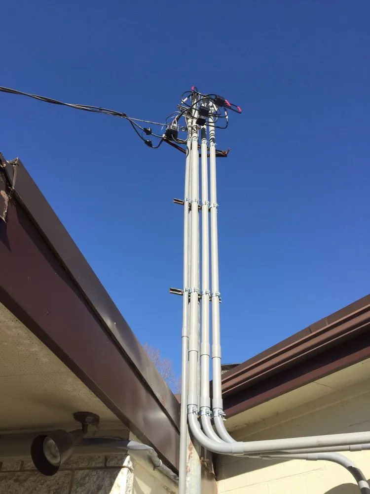 Expert emergency electrical service experts serving ,  - R L Thompson Electrical Contractor