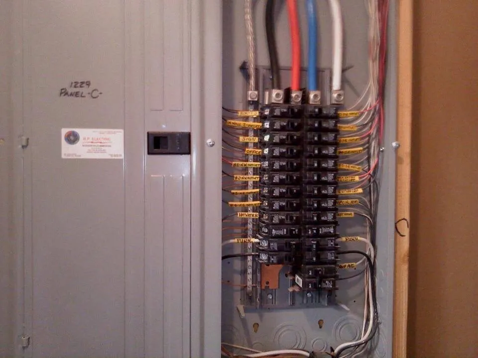 Trusted electrician providing circuit breaker repair in Osceola, MO - R P Electric