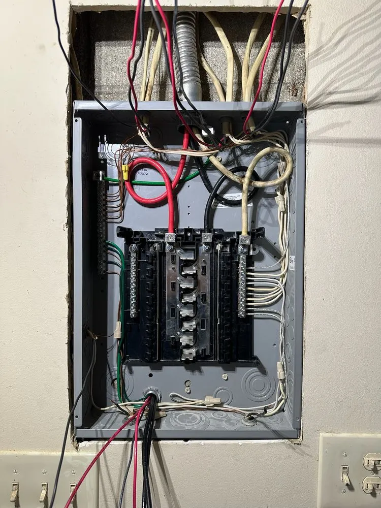 Trusted circuit breaker repair in La Crescenta, CA by R Power Services