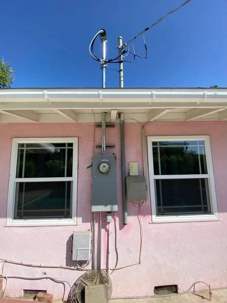 Expert emergency electrical service experts serving La Crescenta, CA - R Power Services