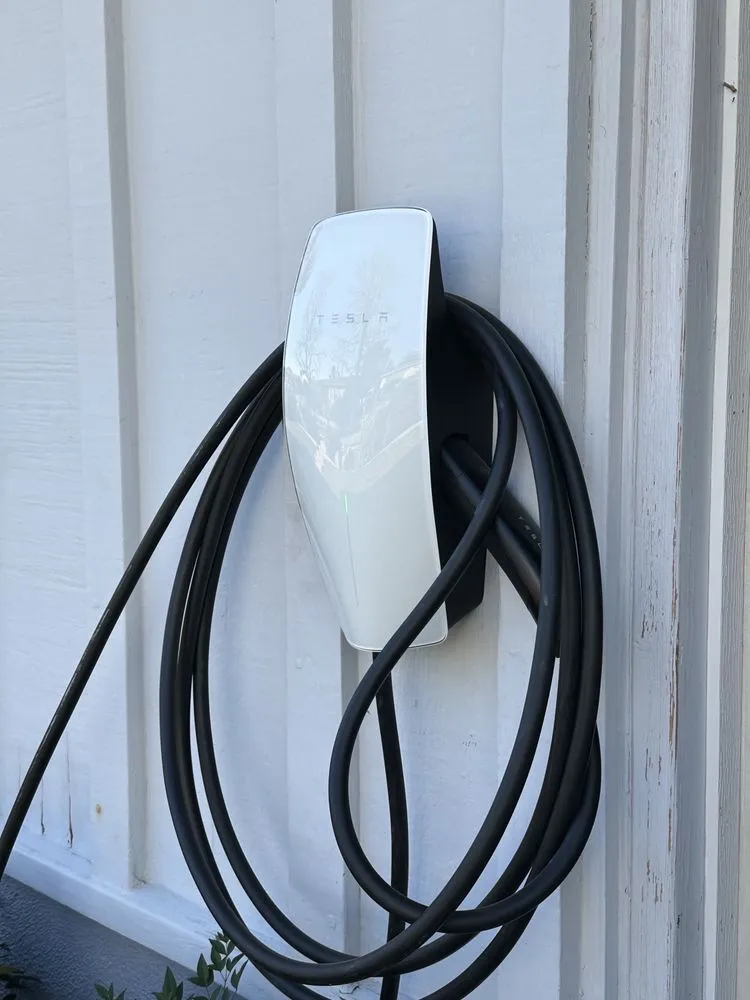 Certified wiring installation experts serving La Crescenta, CA - R Power Services