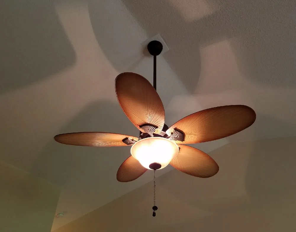 Licensed electrician providing emergency electrical service in Port St. Lucie, FL - R Thompson Electric