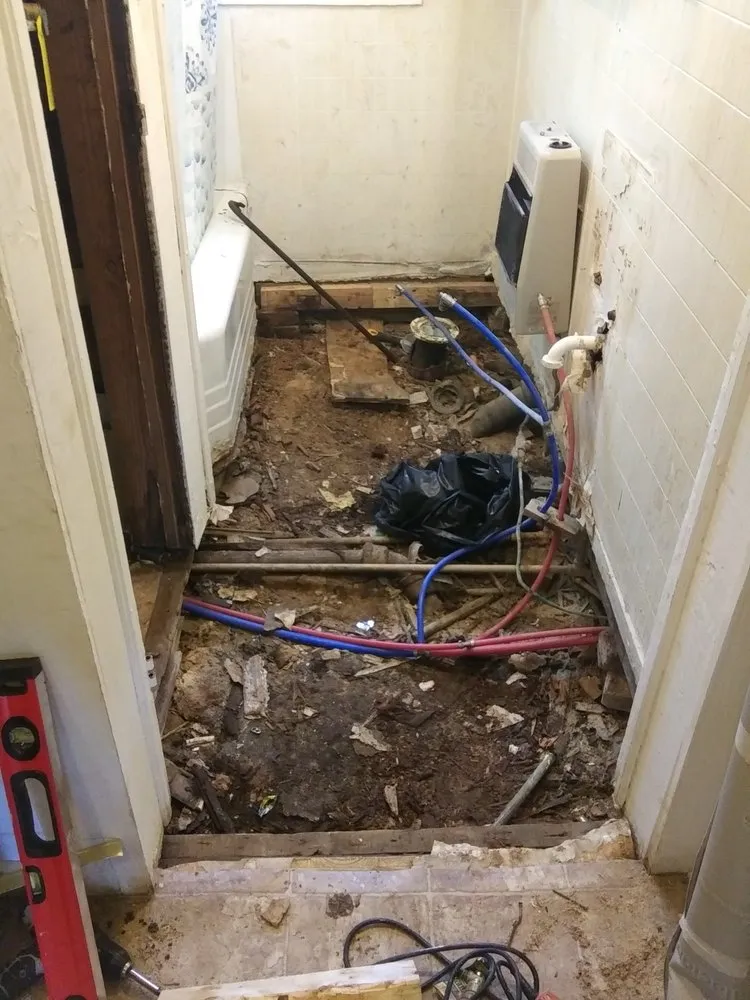 Slide of R Williams Construction Services