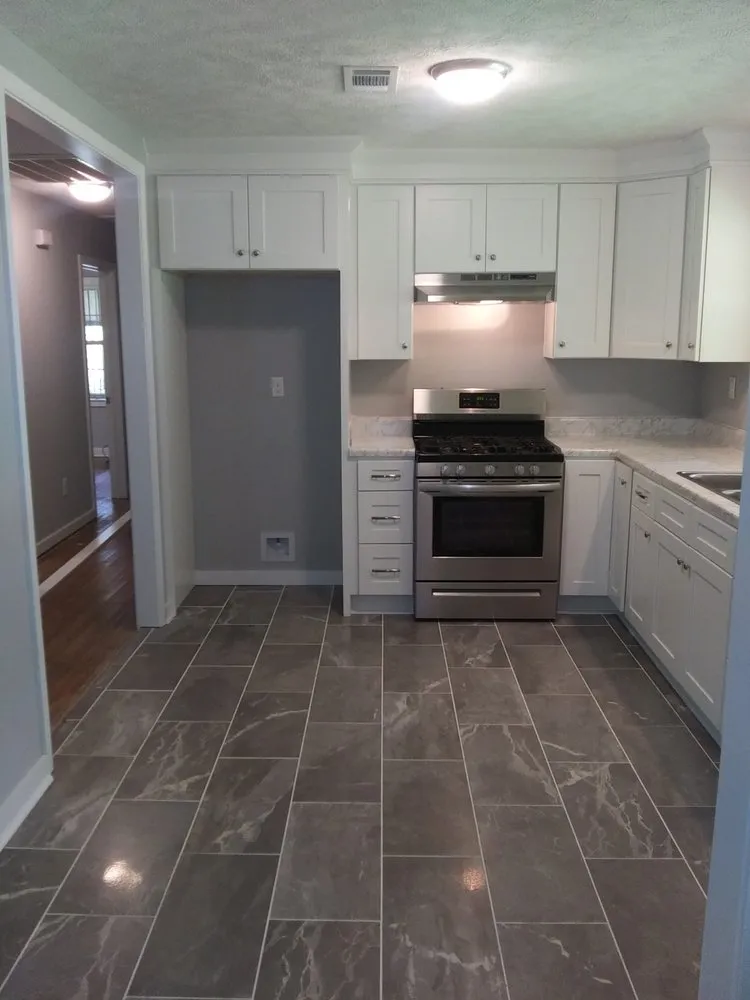 Slide of R Williams Construction Services