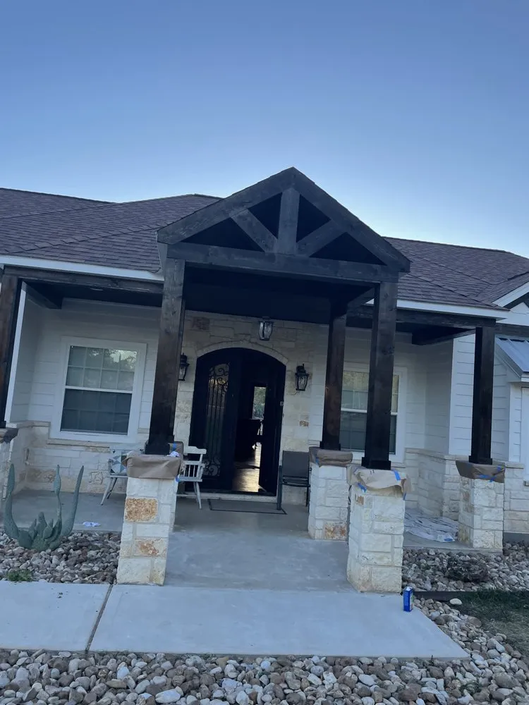 Slide of R Y J Gómez Remodeling