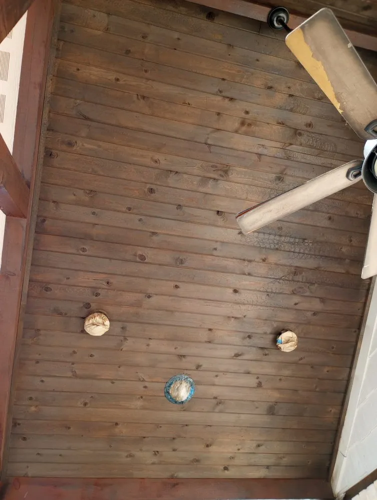 Slide of R Y J Gómez Remodeling