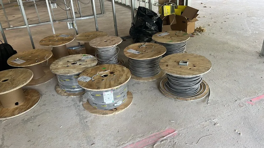 Slide of R Zelaya Electric