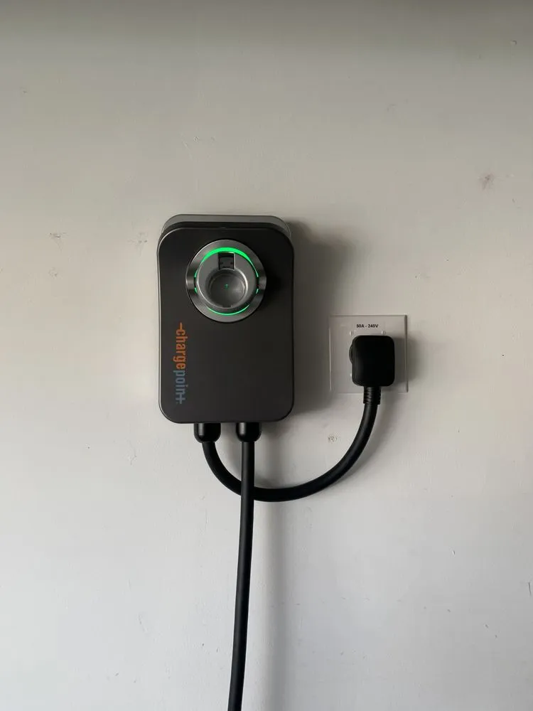 Slide of R2 Electric