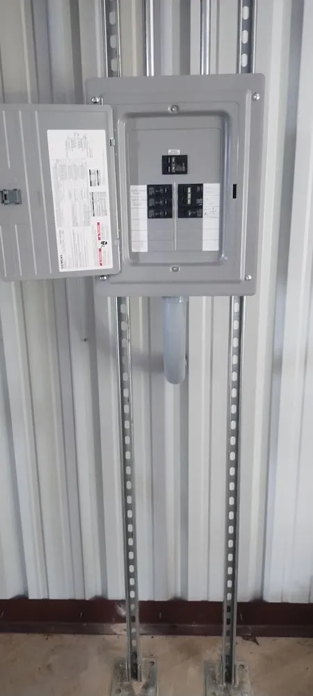 Affordable circuit breaker repair in Floral, AR by R3 Electric